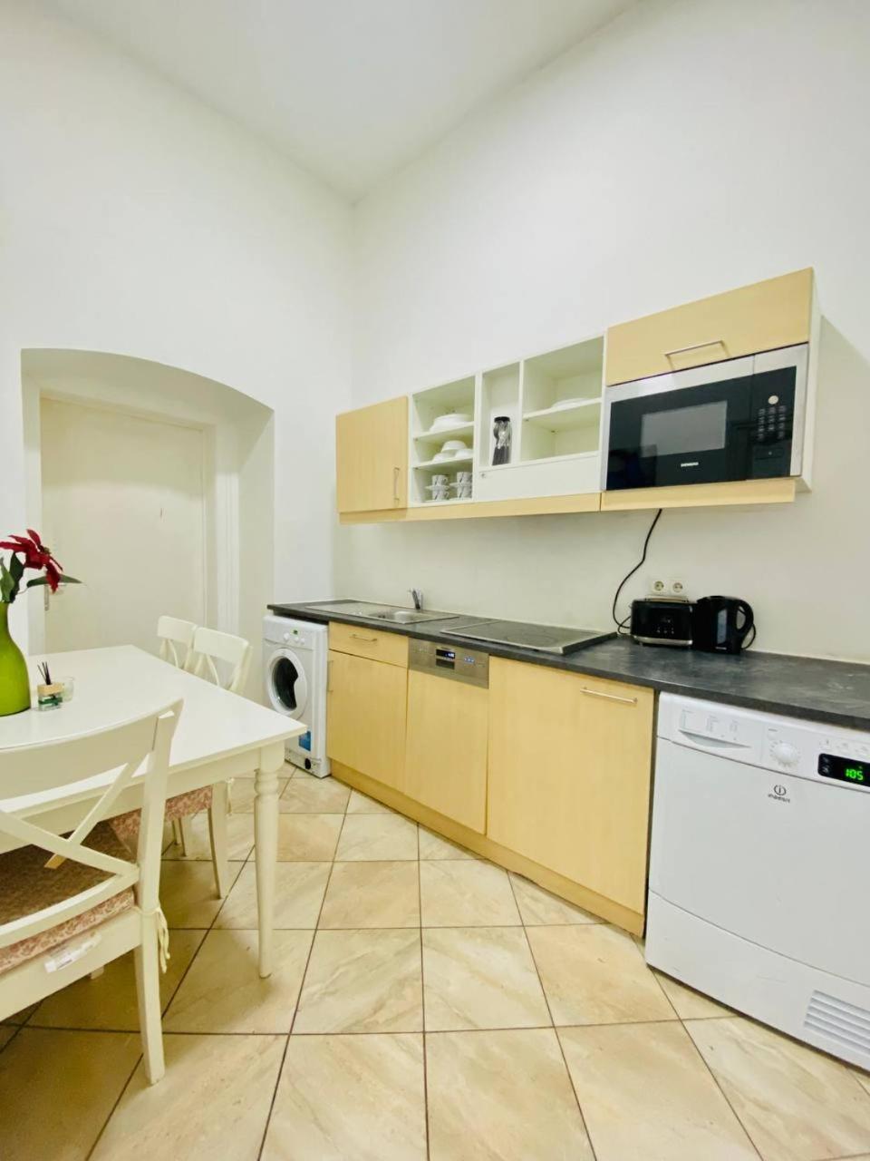 דירות וינה Cozy Studio Lg מראה חיצוני תמונה